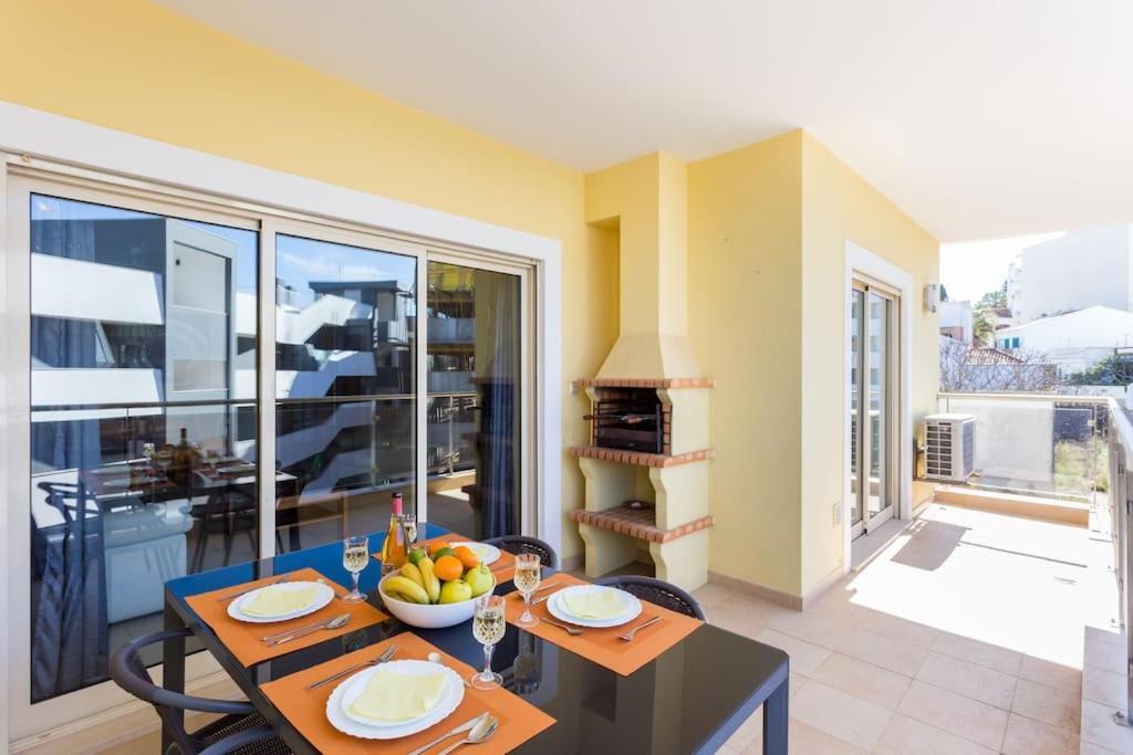 Sea Breeze Lagos Apartment Zewnętrze zdjęcie